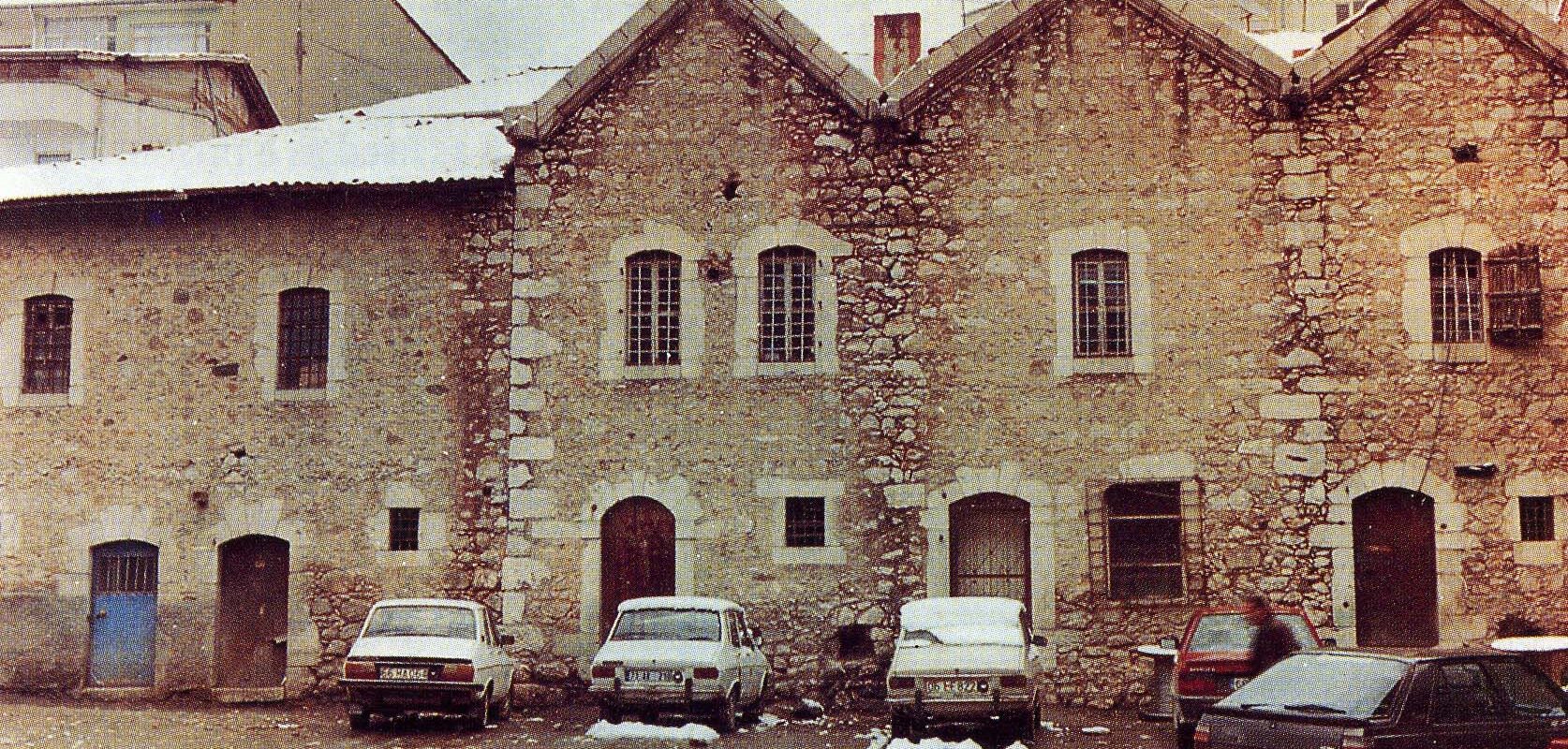 Hami Tüzün Dükkanları